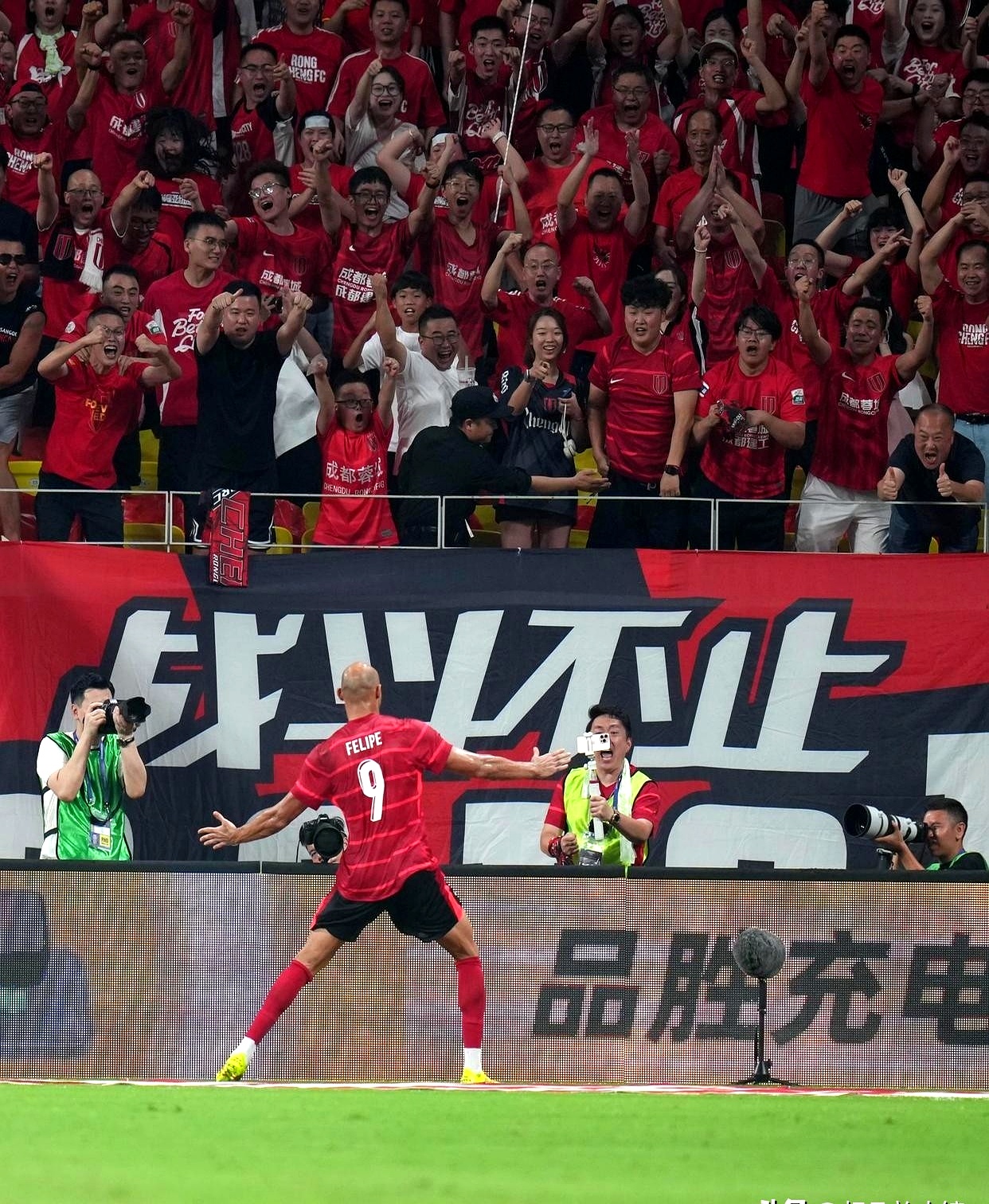 Kaiyun官网入口-赛前亚冠焦点战，成都蓉城豪取连胜，压力陡增，纪律约束更严格