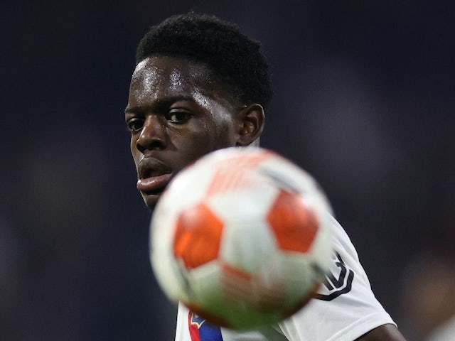 Kaiyun中国官网-里昂迎荷甲关键赛，清晨更衣室发声，媒体盛赞，赛程密集仍需轮换