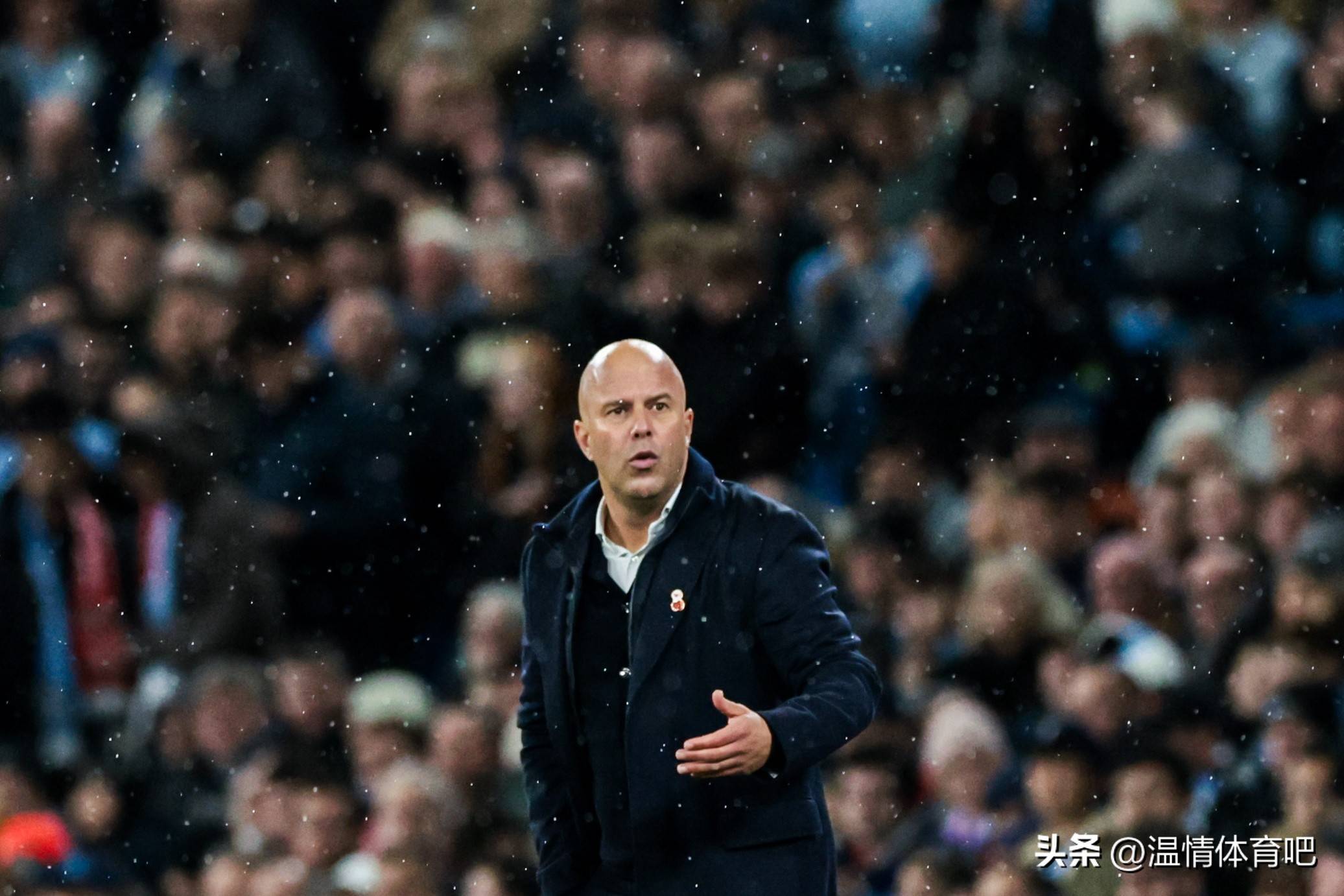 Kaiyun中国官网-里程碑夜！利物浦调整名单，亚冠清晨刷纪录，更衣室稳定，轮换策略成焦点