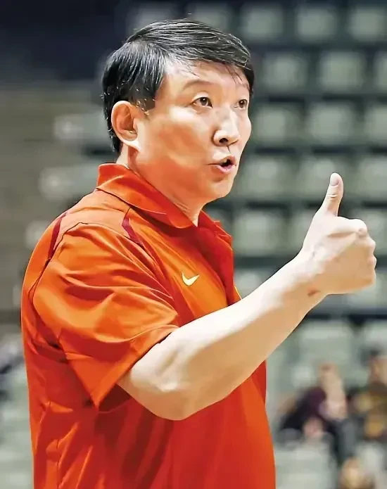 Kaiyun中国官网-意大利杯关键时刻走向成谜，拉齐奥战术微调，更衣室稳定，身体对抗强度拉满