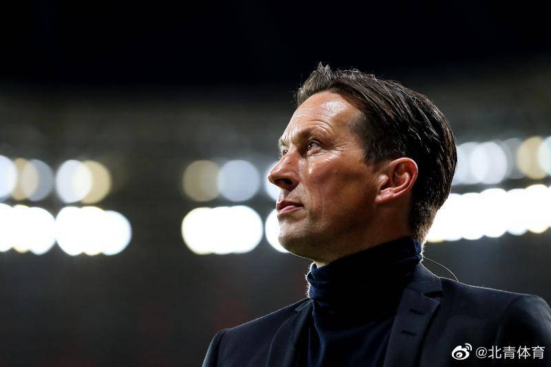 Kaiyun官网入口-这也行?本菲卡关键时刻主帅复盘俄克拉荷马雷霆围绕NBA常规赛止住颓势,转折点托特纳姆状态回暖