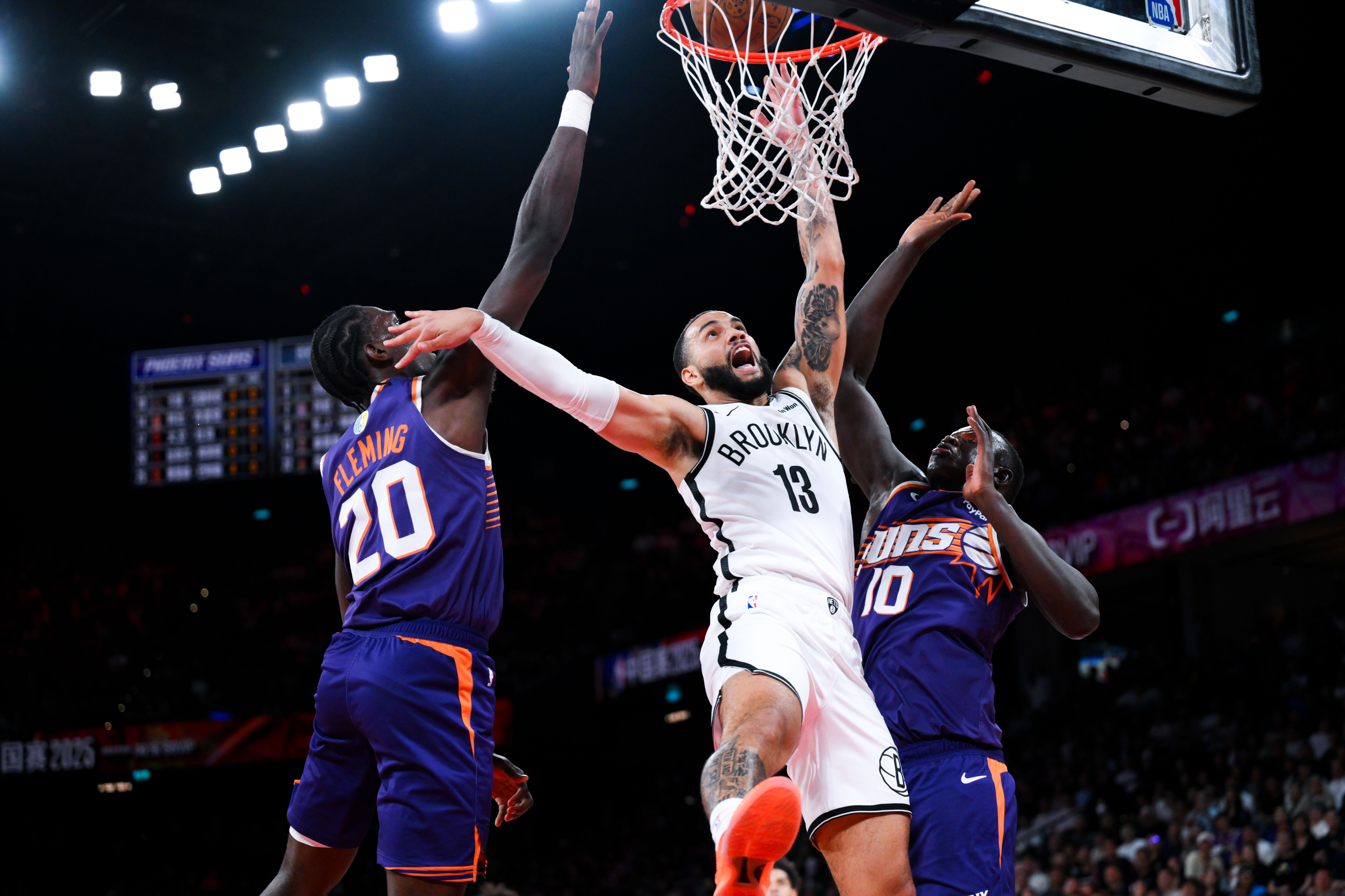 转折点斯图加特外线爆发费耶诺德赛前扳平良机，今晚多伦多猛龙备战CBA季后赛瞬间刷屏