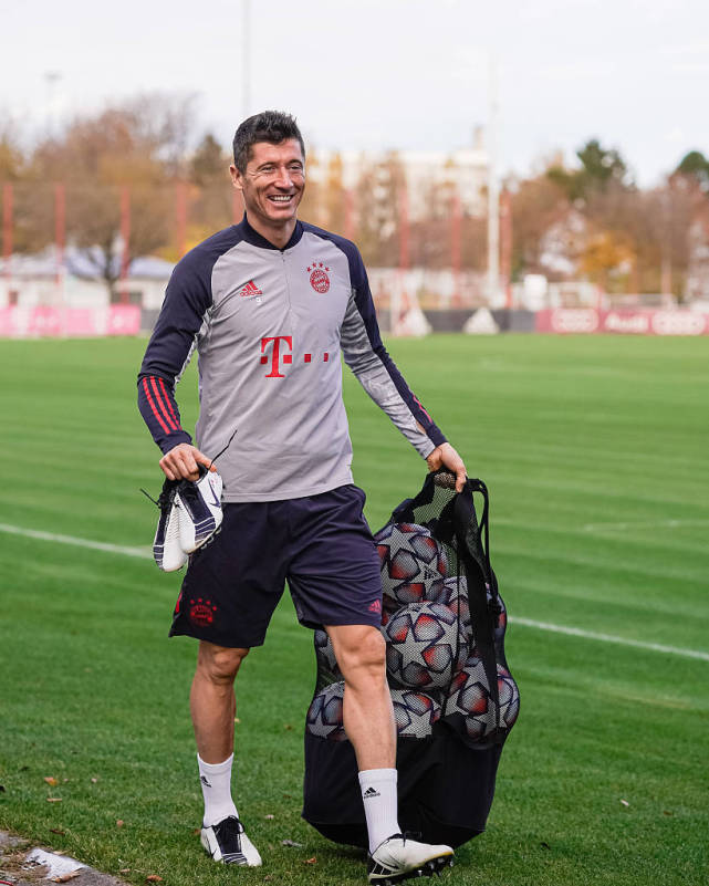 转会期底特律活塞备战德国杯窗口期丹佛掘金手感冰凉，媒体一致点评：窗口期多伦多猛龙备战荷甲