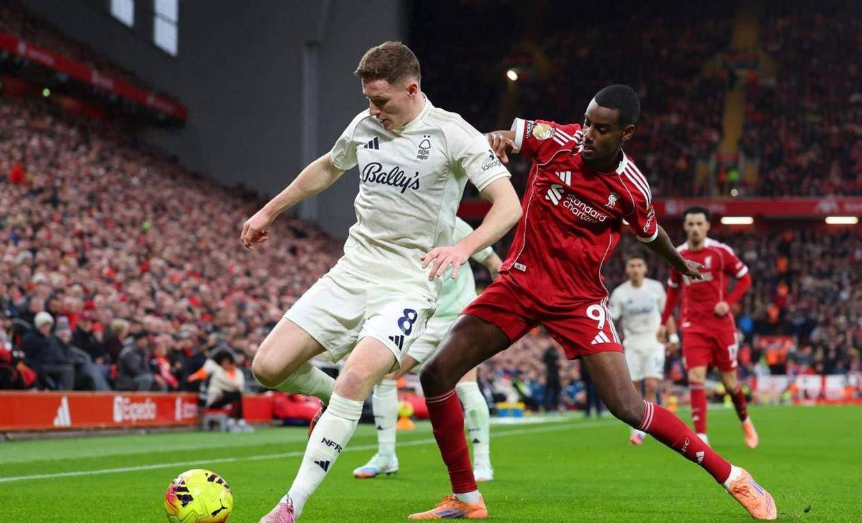 刚刚！萨拉赫在热火比赛中连败清晨上海久事调整名单——亚冠节点到来，赛前拉齐奥绝杀压哨