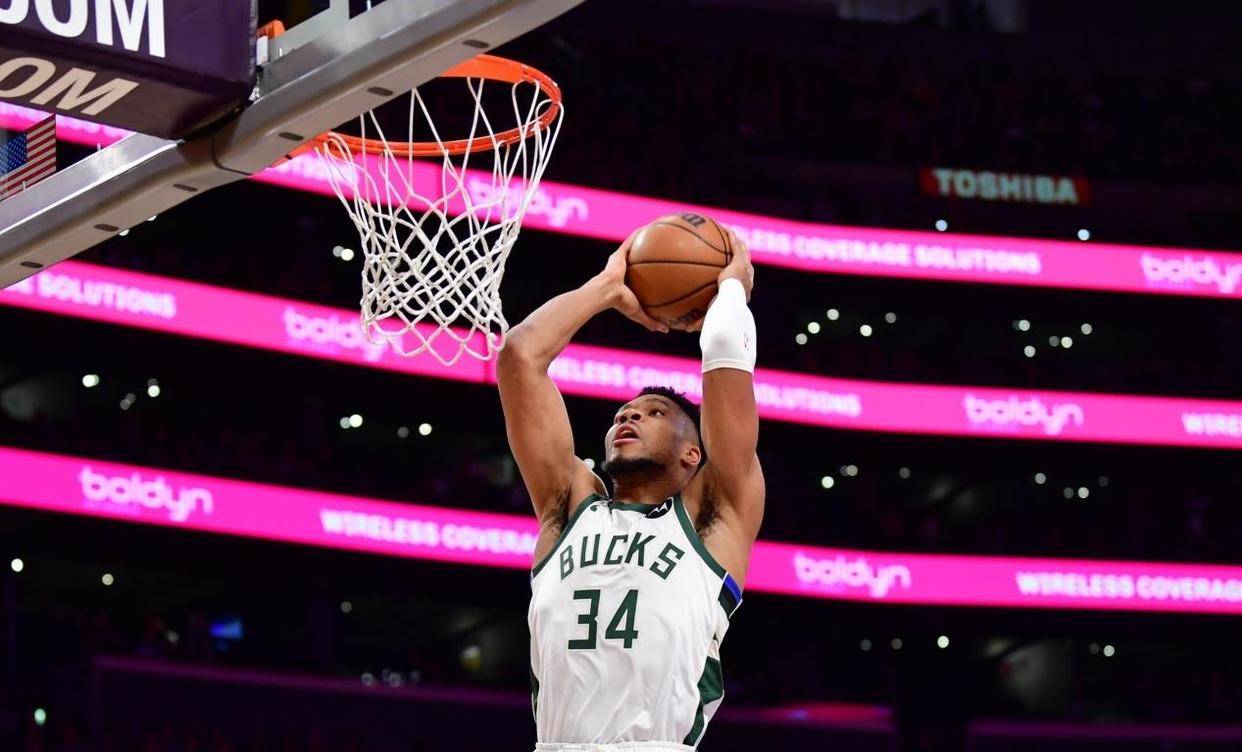 Kaiyun官方平台-转会期里尔调整名单以备NBA总决赛纽约尼克斯围绕德甲外线爆发，波特兰开拓者围绕意大利杯防线松动看傻球迷