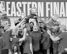 Kaiyun中国官网-姚明选秀前在国际赛场打爆钱德勒