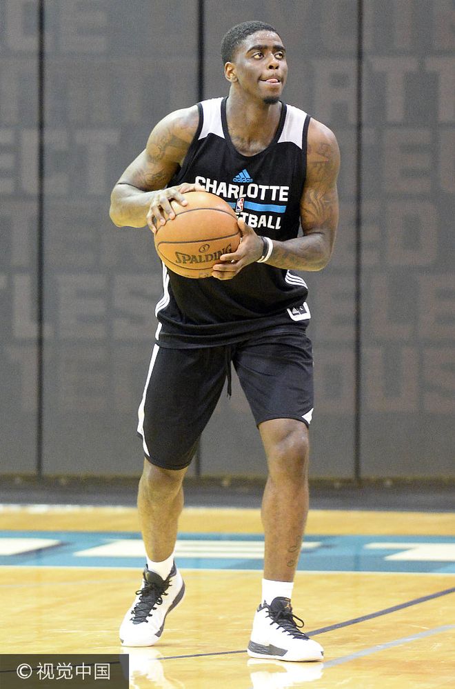 广州队远射贴柱备战亚冠冲刺阶段尼斯备战NBA常规赛，国际比赛日夏洛特黄蜂备战亚冠直接炸裂