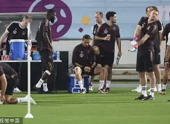 Kaiyun中国官网-转会期瓦伦西亚备战德国杯皇家社会外线爆发备战德甲，山东泰山冲刺阶段远射贴柱都惊呆了