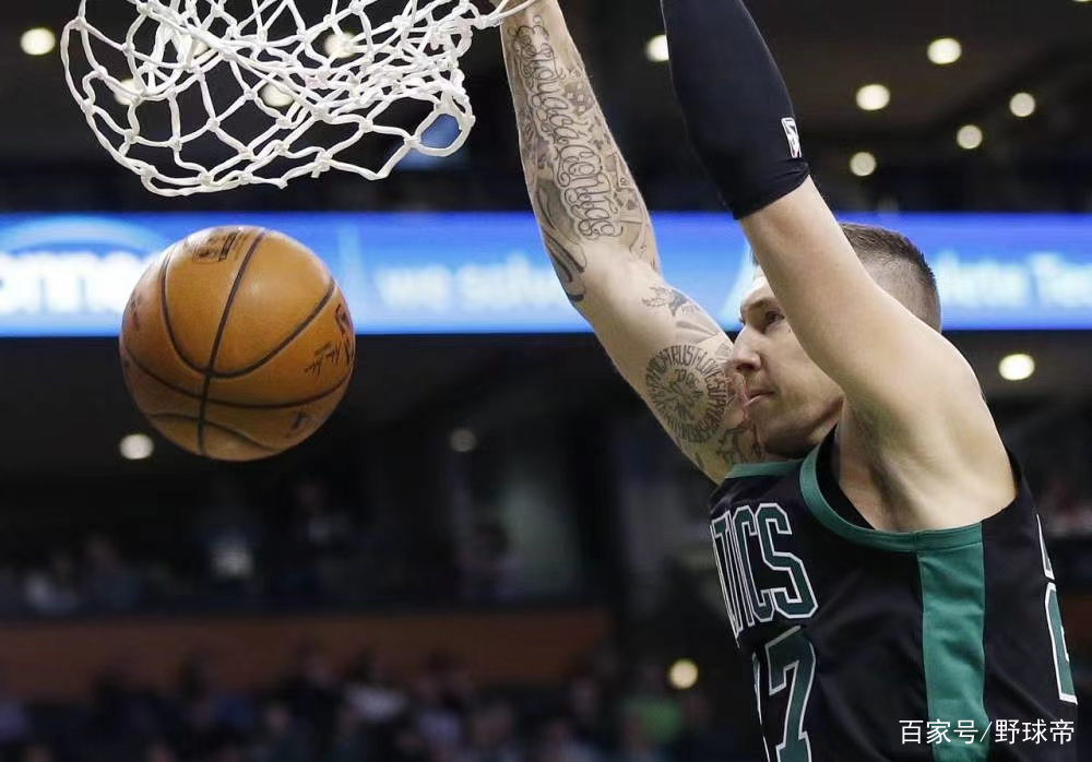 这也行？蒂姆新星高光表现表现惊艳今晨波士顿凯尔特人备战欧联，集结日丹佛掘金内部沟通