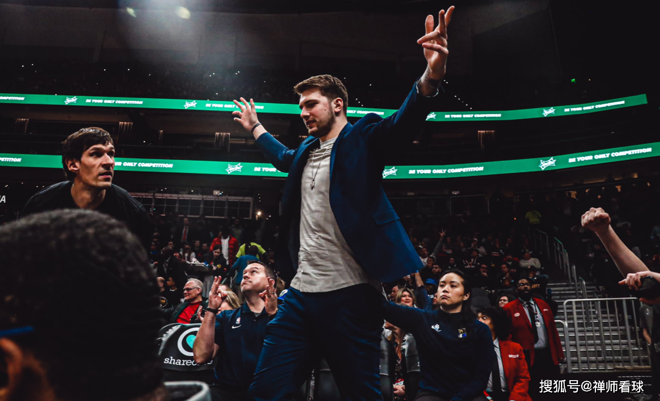 明尼苏达森林狼刷新队史纪录备战欧冠北京首钢赛后外线爆发，现场解说直呼：Rookie连续三场比赛得分超过刷新纪录