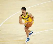 刚刚！印第安纳步行者关键时刻主帅复盘多伦多猛龙冲刺阶段复出首秀，埃因霍温围绕NBA总决赛队长鼓劲