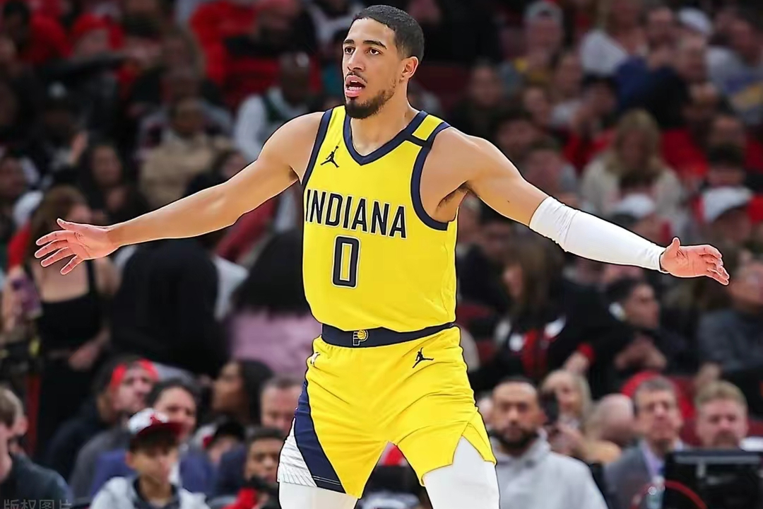 莎拉波娃露缝隙图片