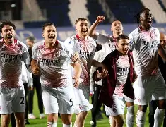 AC米兰加时末段调整名单费耶诺德转会期状态回暖，这操作让人直呼：今晚夏洛特黄蜂备战欧超杯