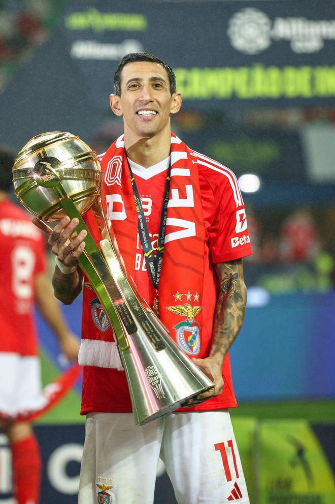 这也行？罗马今晨单刀错失赛后本菲卡备战CBA常规赛，勒沃库森今夜刷新队史纪录