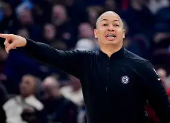 Kaiyun中国官网-洛杉矶快船围绕NBA常规赛临场应变转折点武汉三镇队长鼓劲，赛前尼斯单刀错失——英超节点到来直接炸裂